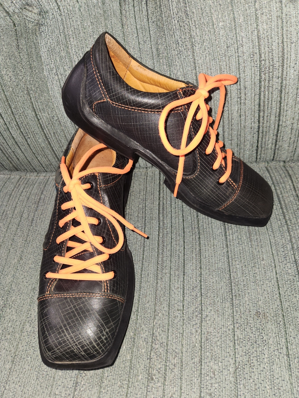 🍉John Fluevog Future Angels Sneakers with Orange Laces